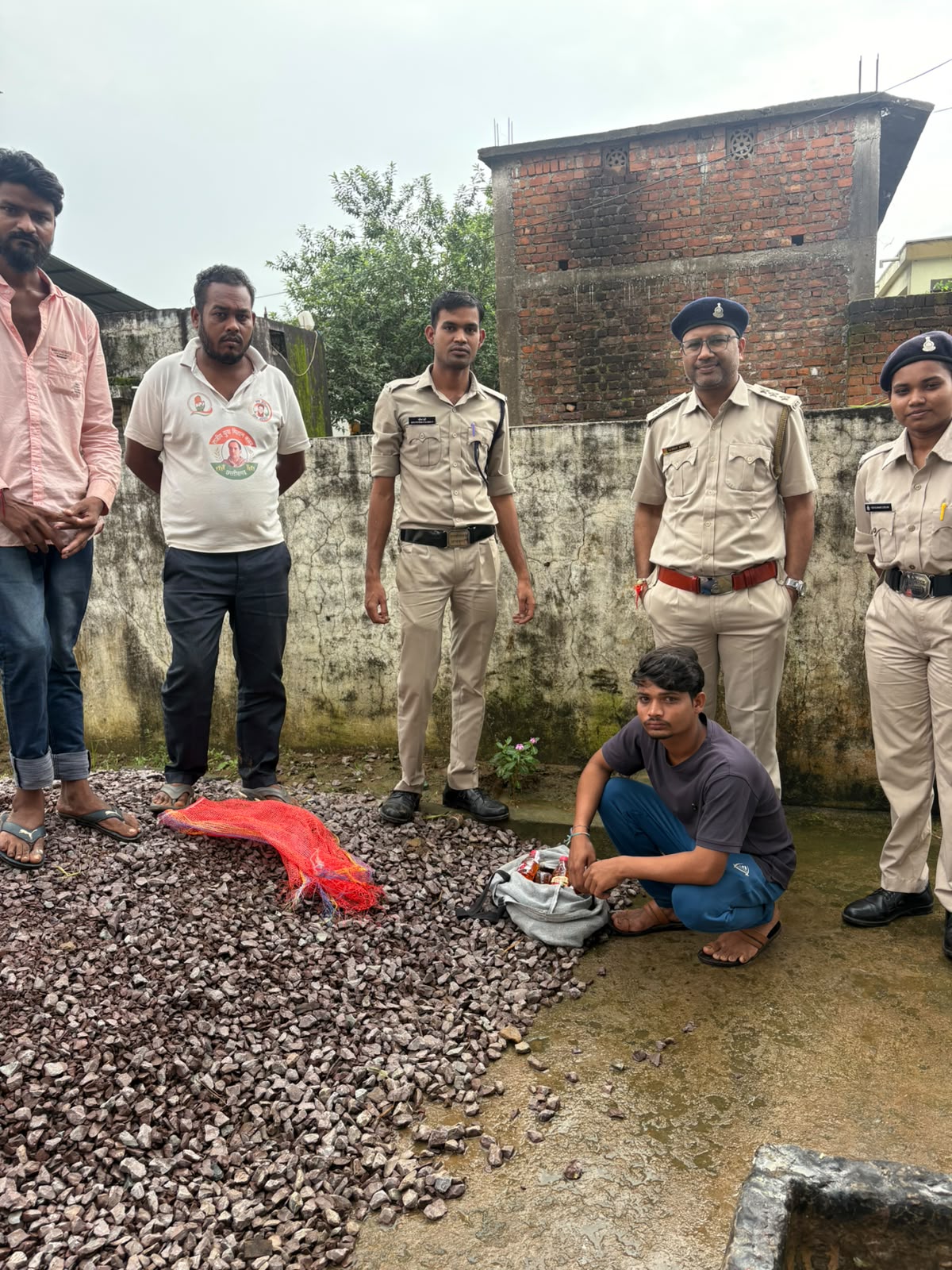 शुष्क दिवस पर आबकारी विभाग की बड़ी कार्रवाई*